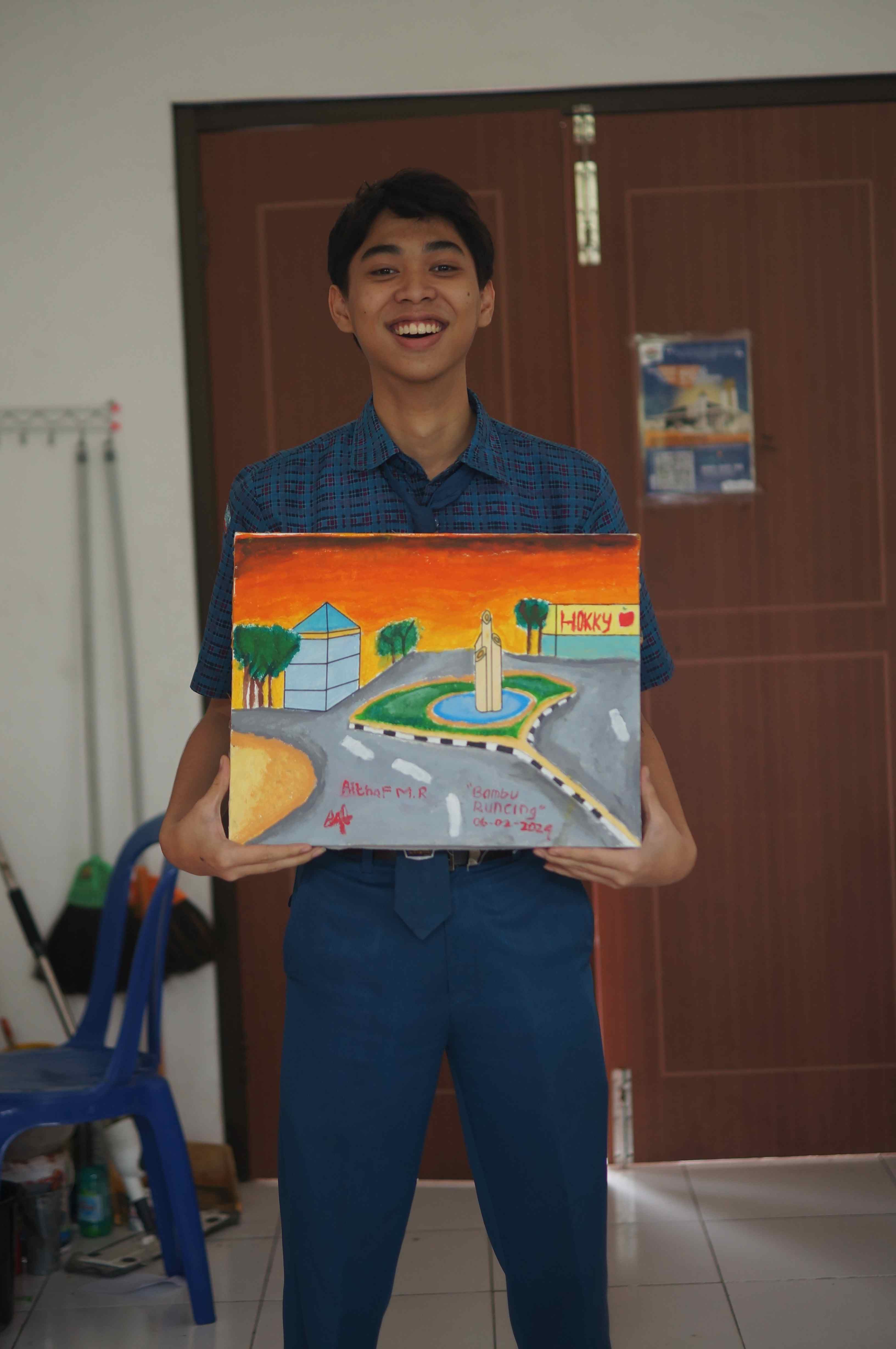Photo of Enggar and Judul