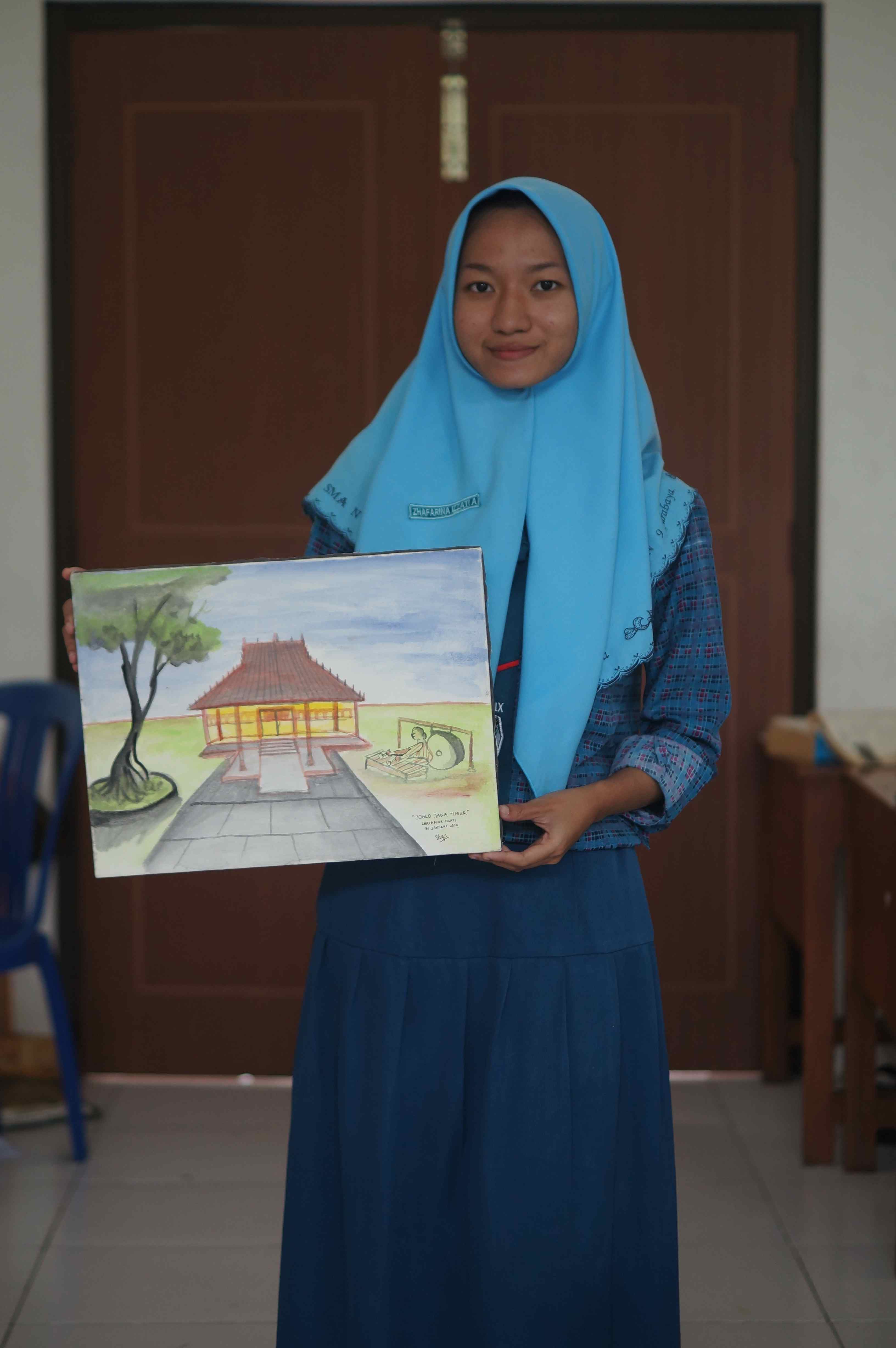 Photo of Enggar and Judul